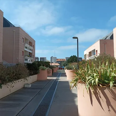 T1 Confortable Situe 100m Plage Des Minimes Apartment *